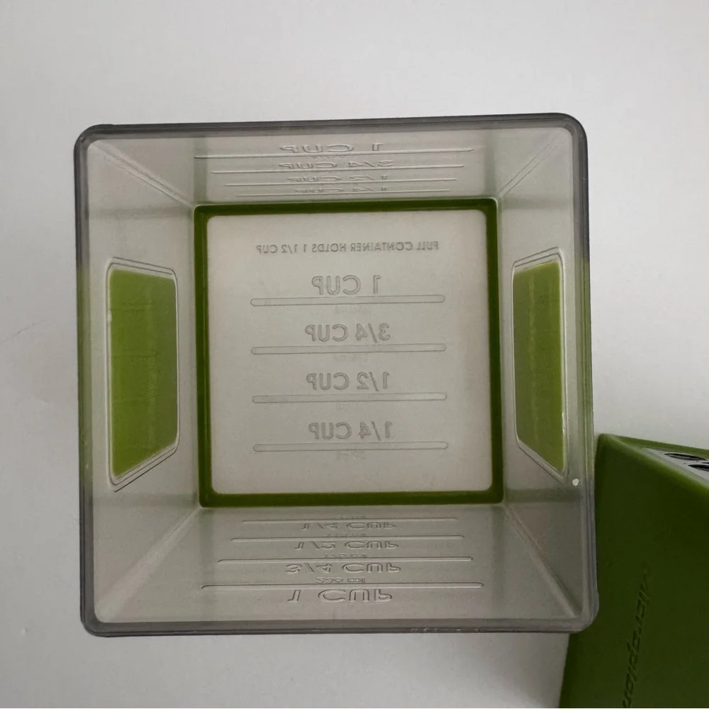 Microplane 3-in-1 Cube Grater Green Fine Ribbon Coarse Blades
